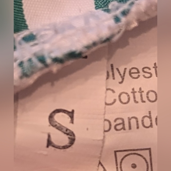 EUC SHEIN green/white ruffle hem cap flutter sleeve hidden white back zipper - Picture 6 of 14